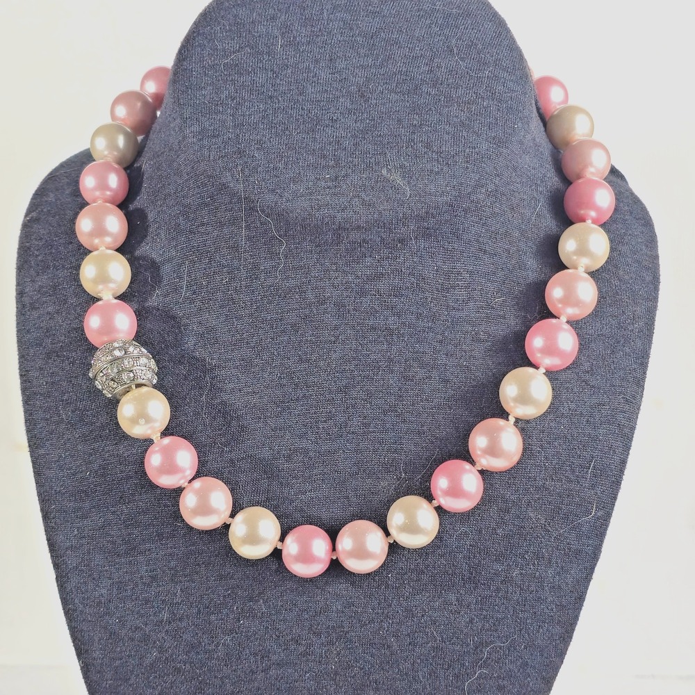 Vintage Glass Pearl Choker Hand Knotted Pink White Rhinestone Magnetic